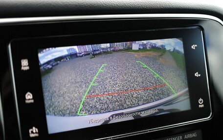 Mitsubishi Outlander III рестайлинг 3, 2018 год, 2 370 000 рублей, 17 фотография