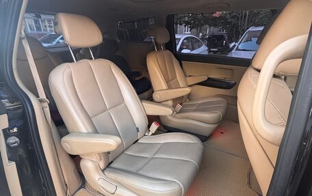 KIA Carnival III, 2018 год, 2 350 000 рублей, 11 фотография