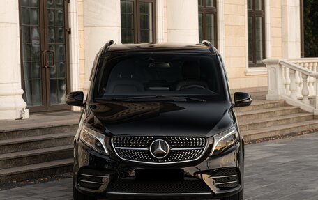 Mercedes-Benz V-Класс, 2016 год, 7 800 000 рублей, 21 фотография