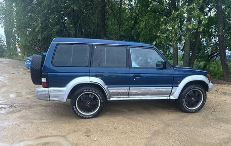 Mitsubishi Pajero III рестайлинг, 1996 год, 450 000 рублей, 4 фотография