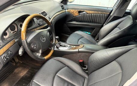 Mercedes-Benz E-Класс, 2004 год, 850 000 рублей, 8 фотография