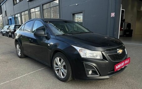 Chevrolet Cruze II, 2013 год, 800 000 рублей, 3 фотография