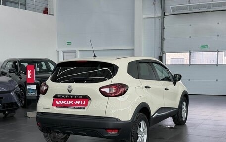 Renault Kaptur I рестайлинг, 2019 год, 1 590 000 рублей, 4 фотография