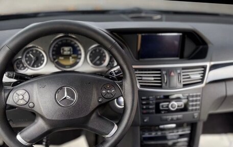 Mercedes-Benz E-Класс, 2011 год, 1 420 000 рублей, 5 фотография