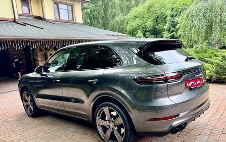 Porsche Cayenne III, 2020 год, 13 900 000 рублей, 3 фотография