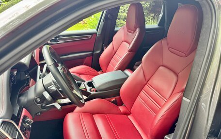 Porsche Cayenne III, 2020 год, 13 900 000 рублей, 14 фотография