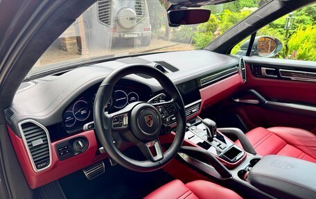 Porsche Cayenne III, 2020 год, 13 900 000 рублей, 13 фотография