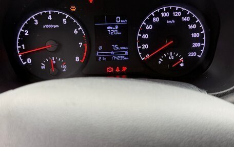 Hyundai Solaris II рестайлинг, 2017 год, 1 150 000 рублей, 10 фотография
