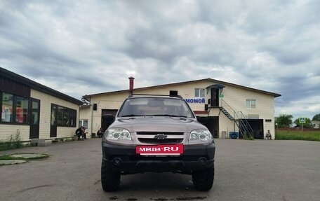 Chevrolet Niva I рестайлинг, 2013 год, 565 000 рублей, 3 фотография