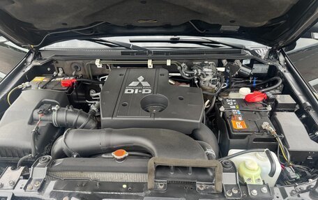 Mitsubishi Pajero IV, 2012 год, 2 790 000 рублей, 14 фотография