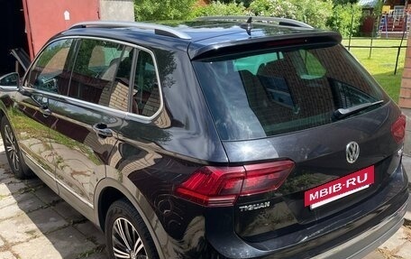 Volkswagen Tiguan II, 2017 год, 3 400 000 рублей, 3 фотография