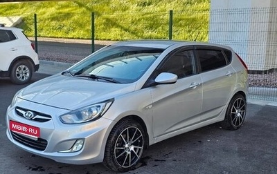 Hyundai Solaris II рестайлинг, 2013 год, 650 000 рублей, 1 фотография