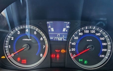 Hyundai Solaris II рестайлинг, 2013 год, 650 000 рублей, 5 фотография