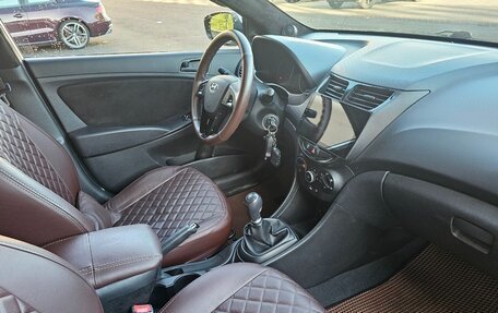 Hyundai Solaris II рестайлинг, 2013 год, 650 000 рублей, 7 фотография
