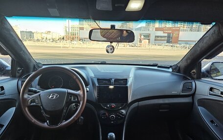 Hyundai Solaris II рестайлинг, 2013 год, 650 000 рублей, 9 фотография