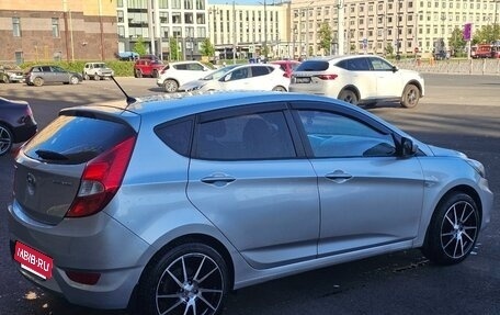 Hyundai Solaris II рестайлинг, 2013 год, 650 000 рублей, 4 фотография