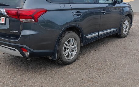 Mitsubishi Outlander III рестайлинг 3, 2019 год, 2 090 000 рублей, 4 фотография
