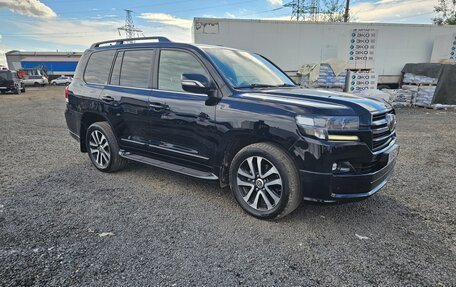 Toyota Land Cruiser 200, 2019 год, 7 800 000 рублей, 2 фотография