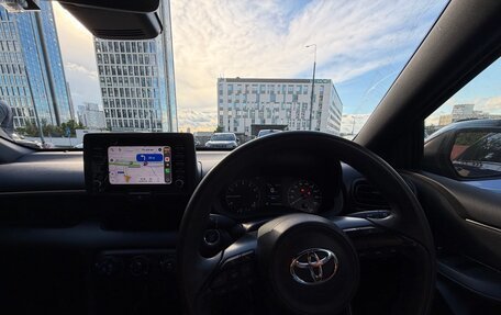 Toyota Yaris, 2021 год, 1 300 000 рублей, 8 фотография