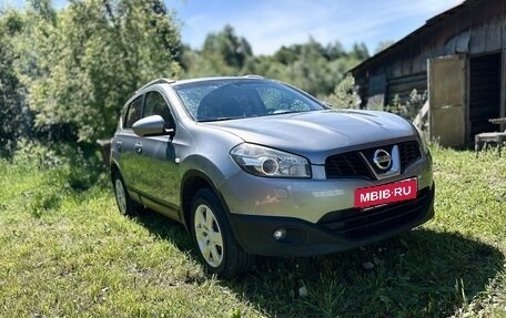 Nissan Qashqai, 2010 год, 830 000 рублей, 3 фотография
