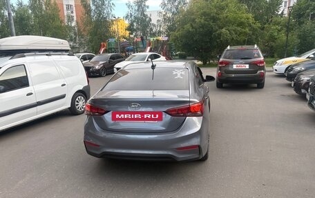 Hyundai Solaris II рестайлинг, 2019 год, 1 100 000 рублей, 3 фотография