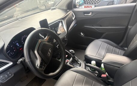 Hyundai Solaris II рестайлинг, 2019 год, 1 100 000 рублей, 9 фотография