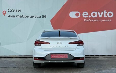 Hyundai Elantra VI рестайлинг, 2018 год, 1 999 000 рублей, 5 фотография