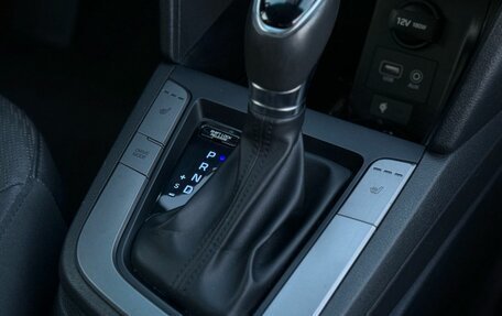 Hyundai Elantra VI рестайлинг, 2018 год, 1 999 000 рублей, 17 фотография
