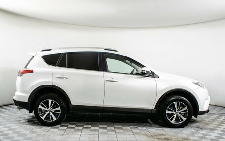 Toyota RAV4, 2018 год, 1 690 000 рублей, 4 фотография