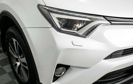 Toyota RAV4, 2018 год, 1 690 000 рублей, 18 фотография