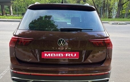 Volkswagen Tiguan II, 2021 год, 3 750 000 рублей, 4 фотография