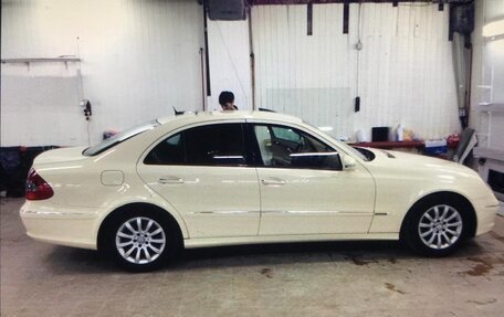 Mercedes-Benz E-Класс, 2008 год, 650 000 рублей, 5 фотография
