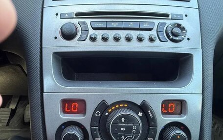 Peugeot 308 II, 2010 год, 350 000 рублей, 10 фотография