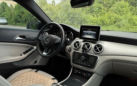 Mercedes-Benz GLA, 2016 год, 1 950 000 рублей, 3 фотография
