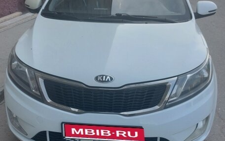 KIA Rio III рестайлинг, 2013 год, 800 000 рублей, 1 фотография