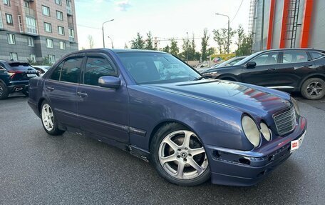 Mercedes-Benz E-Класс, 2001 год, 270 000 рублей, 3 фотография