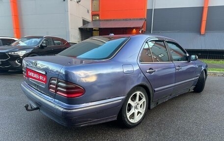 Mercedes-Benz E-Класс, 2001 год, 270 000 рублей, 6 фотография