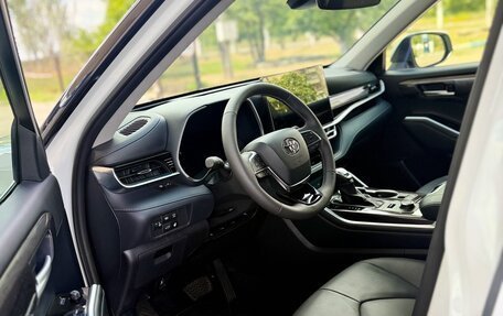 Toyota Highlander, 2026 год, 5 870 000 рублей, 8 фотография