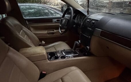 Volkswagen Touareg III, 2007 год, 700 000 рублей, 6 фотография