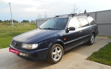 Volkswagen Passat B4, 1995 год, 175 000 рублей, 2 фотография