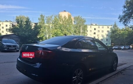 Volkswagen Jetta VI, 2011 год, 820 000 рублей, 9 фотография
