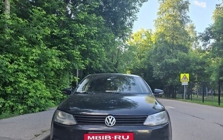 Volkswagen Jetta VI, 2011 год, 820 000 рублей, 13 фотография