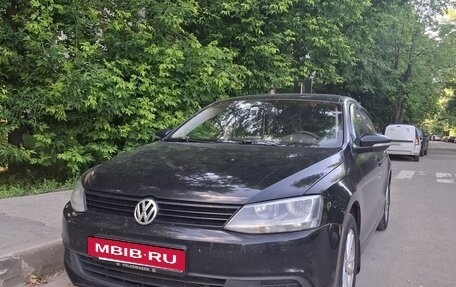 Volkswagen Jetta VI, 2011 год, 820 000 рублей, 12 фотография