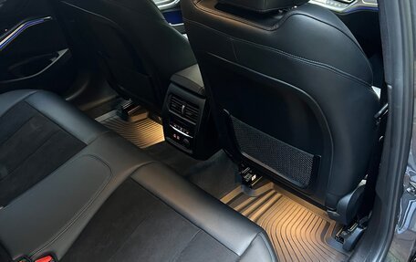 BMW 3 серия, 2019 год, 3 750 000 рублей, 16 фотография