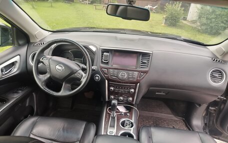 Nissan Pathfinder, 2015 год, 1 650 000 рублей, 5 фотография