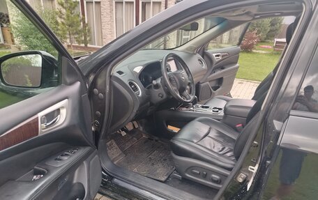 Nissan Pathfinder, 2015 год, 1 650 000 рублей, 4 фотография