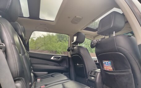 Nissan Pathfinder, 2015 год, 1 650 000 рублей, 9 фотография