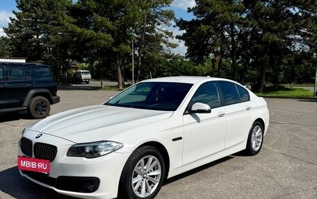 BMW 5 серия, 2015 год, 2 100 000 рублей, 2 фотография