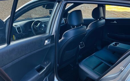 KIA Sportage IV рестайлинг, 2018 год, 2 300 000 рублей, 11 фотография