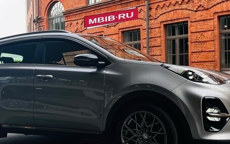 KIA Sportage IV рестайлинг, 2018 год, 2 300 000 рублей, 3 фотография